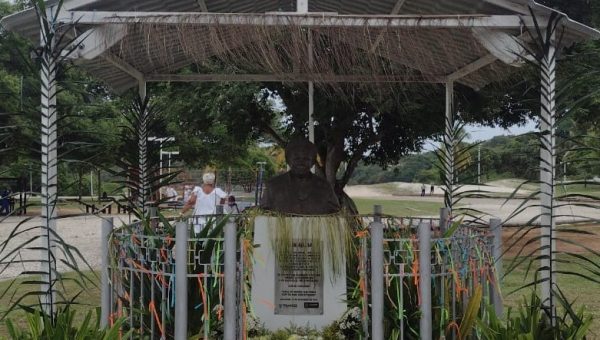Homenagem: busto de Mãe Gilda de Ogum completa sete anos Homenagem: busto de Mãe Gilda de Ogum completa sete anos